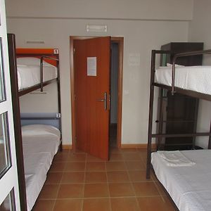 Habitación para Hombres Compartida